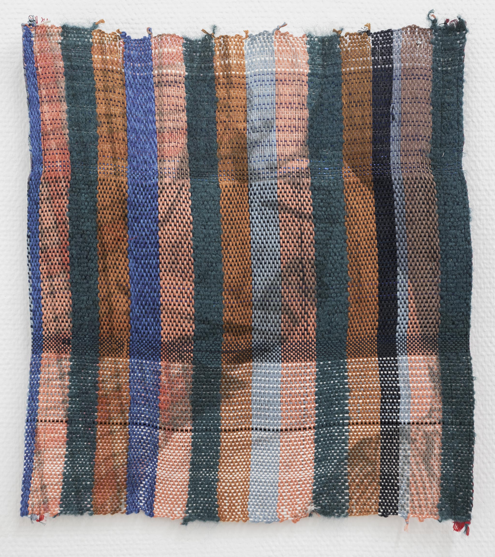 9. Marie Hazard - Douce Foule 2018, hand-woven in paper, linen, bamboo, mohair, digital print sublimation, 42 x 45 cm,