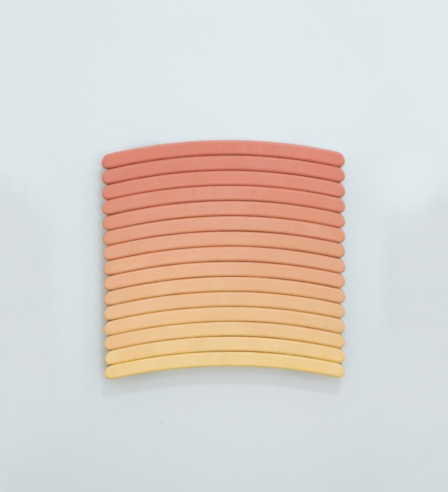 8 Luke Diiorio - Untitled, 2019, Oil on linen over shaped panel. 19 x 19 x 1.5 inches, - 48,3 x 48.3 CM