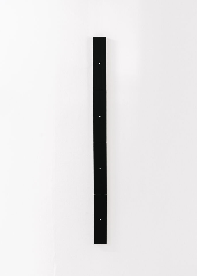 Ma&hew Feyld Sixteen inch square, divided into four equal parts, arranged as a ver>cal line, 2019 acrylic and pigments on canvas over panels. - 4x64 inches (10 x 162.5 cm) (4x16 inches each)