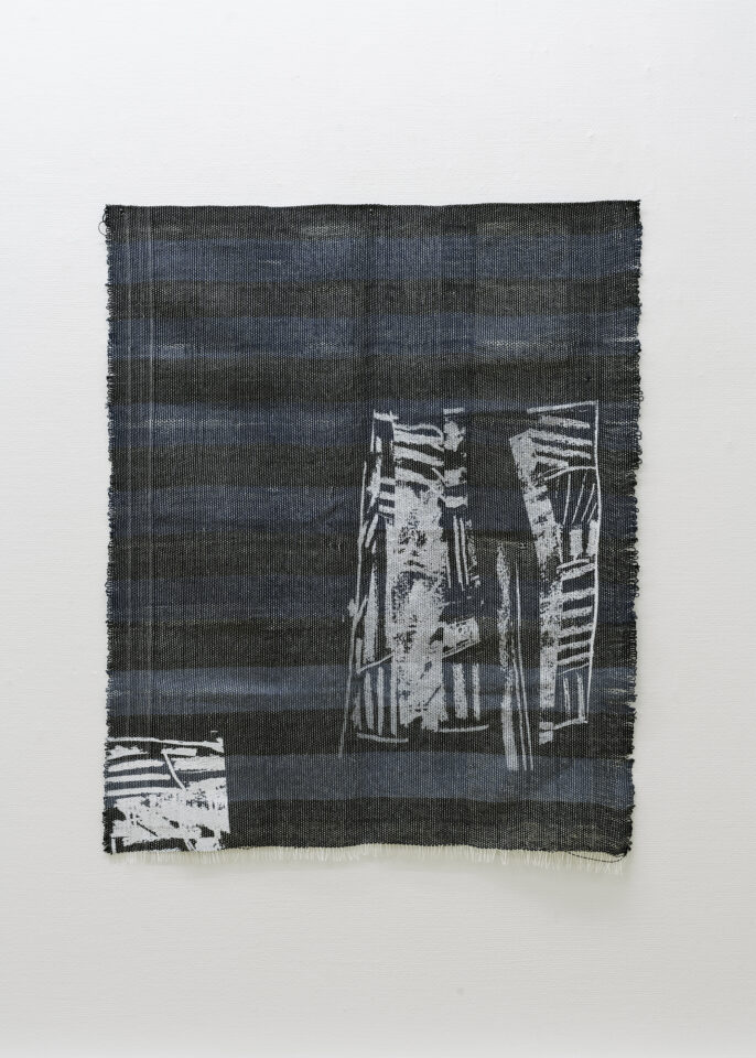 4 Marie Hazard_ « feu noir »_Hand woven in paper_linen and_screen_printing._2020_130x100cm