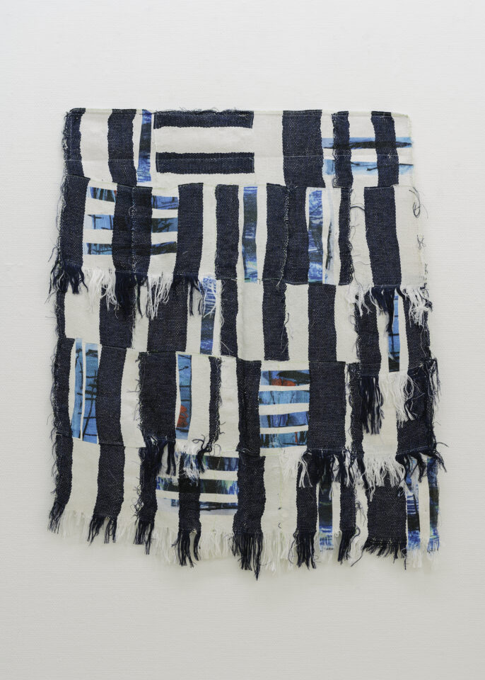 6 Marie Hazard_«à nous dire que tout allait bien»_Hand woven in_paper_polyester and digital print_2020_120x101cm