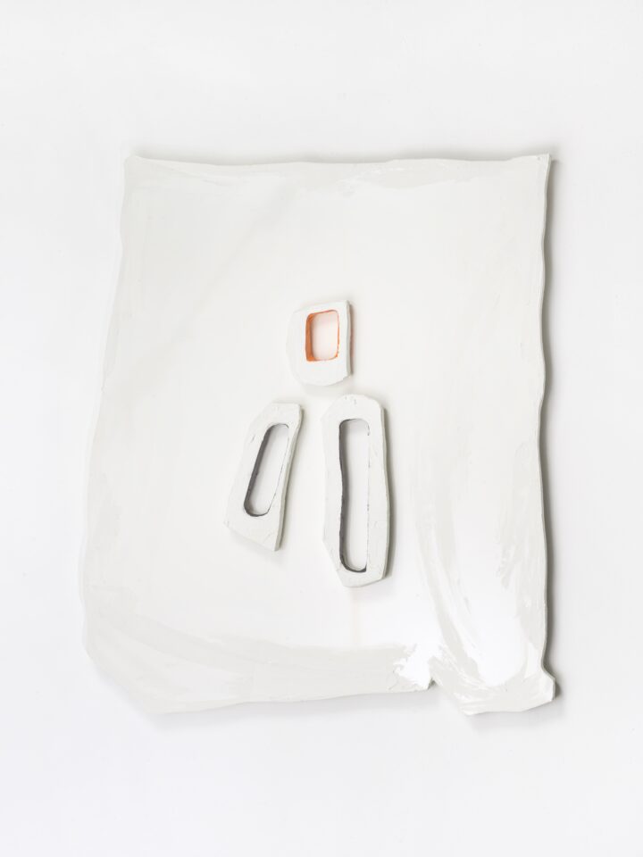 7. Adrian Altintas - AAD027 - 2021 - Untitled 98,2 x 119,7 x 6,5 cm. - Sandwichpanel, Acryl.