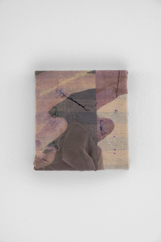Marie Hazard_dalhia et lila fanés, 2023_Hand woven in paper, linen, fabric, silk and digital print on_canvas_20,5x22,5cm