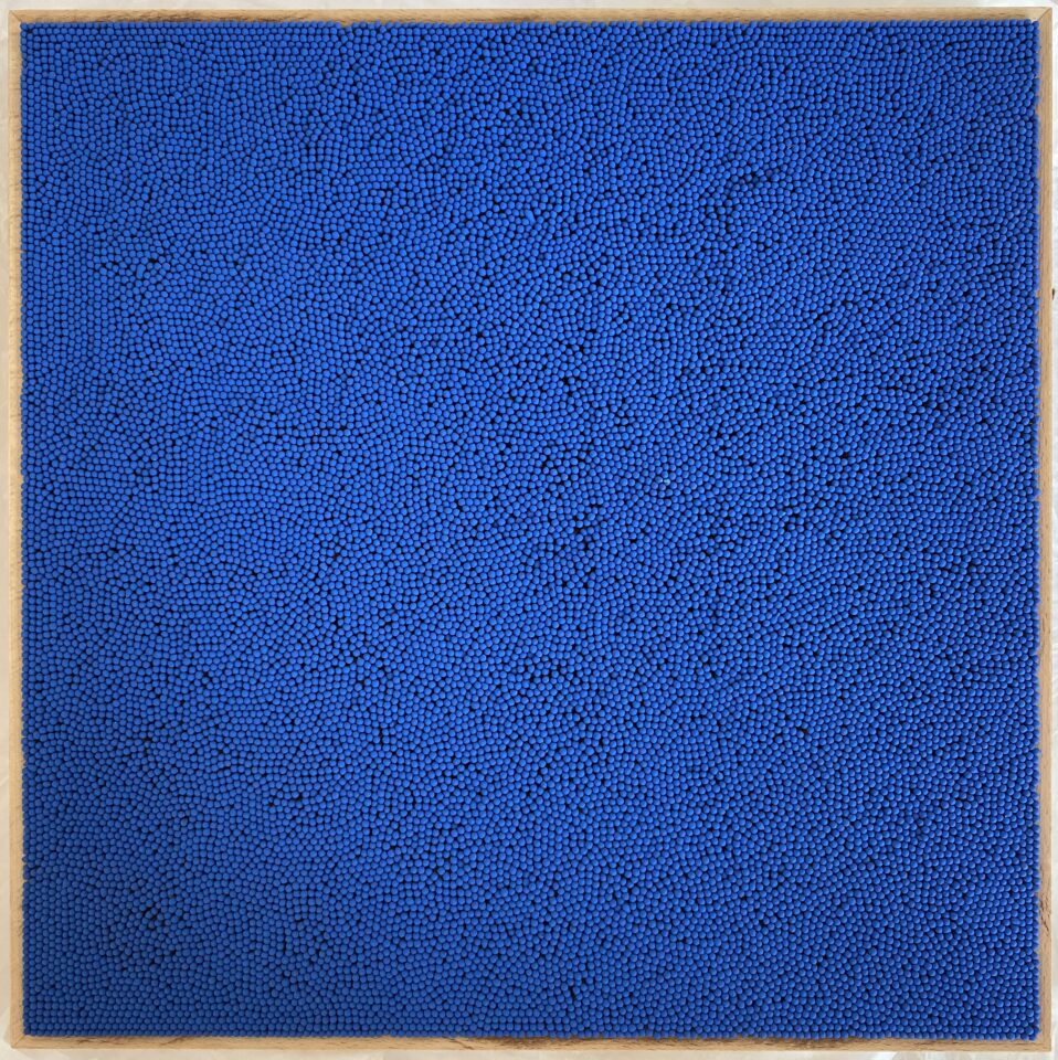 Laura Killer Das wird #15 / That will be #15, 2024  Matches, wax, woodframe  45 x 45 x 4,5 cm Series: Über Licht sprechen wollen / Want to talk about light