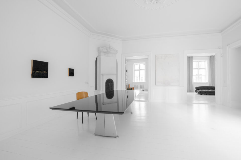 Laura Killer contemporary Art in Sundays Gallery Copenhagen Burnt squares